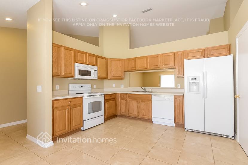 Building Photo - 1660 Taylor Brooke Dr