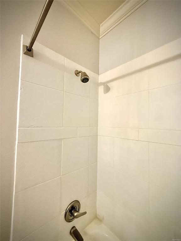 Building Photo - 5812 Lotus Cir