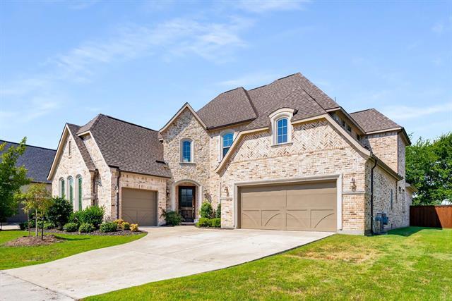 Building Photo - 2605 Greenlawn Dr