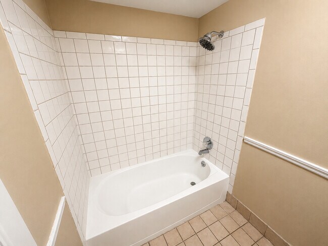 Building Photo - 1409 Madrid Way