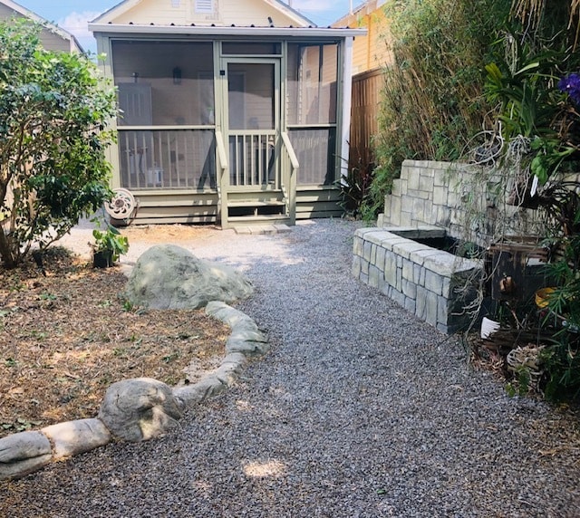 Screened Porch - 617 4th St