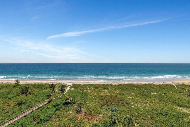 Building Photo - 3100 N Hwy A1A