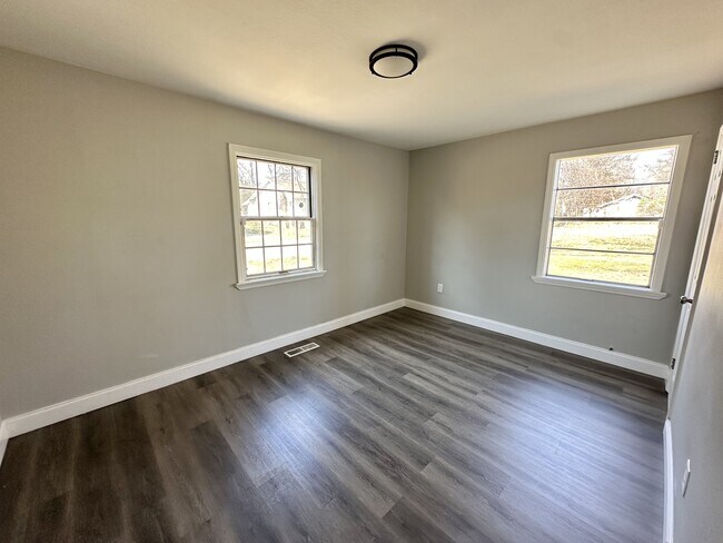 Building Photo - 1221 Frisco St