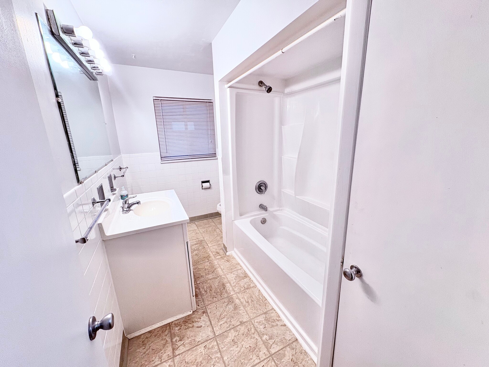 Bathroom - 3129 Hassler St