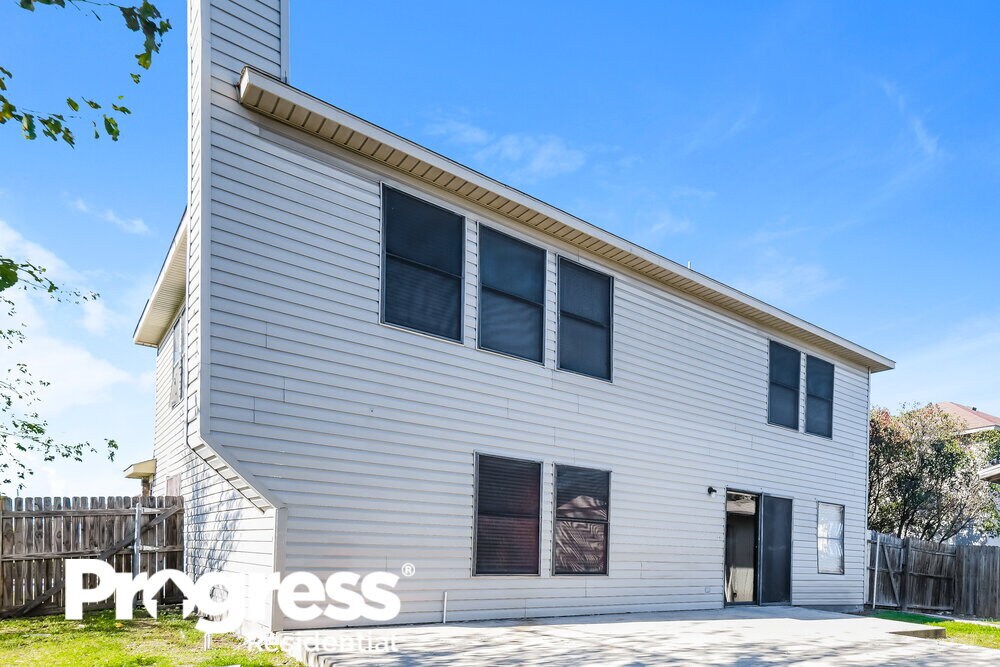 Building Photo - 3505 Chapel Pointe Trail