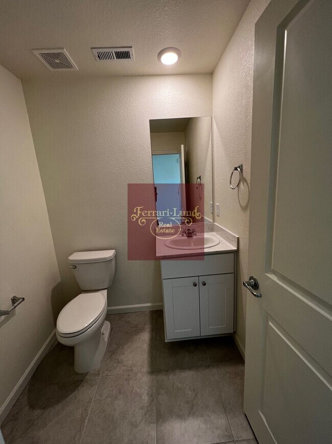 Building Photo - ?? HOME in Lemmon Valley Community - Kay DeAlba Property!! ??
