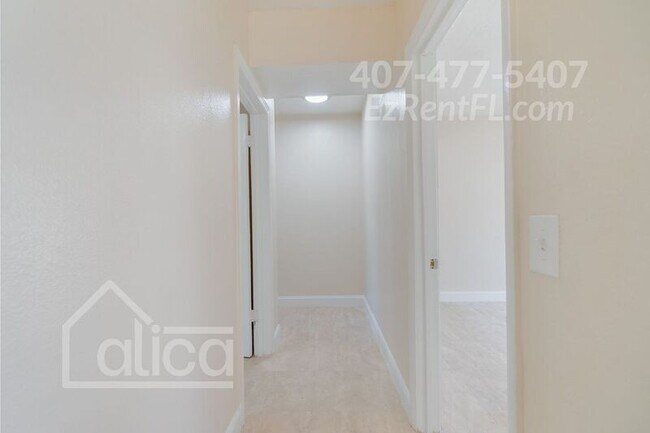 Building Photo - 1001 Henrietta Ave