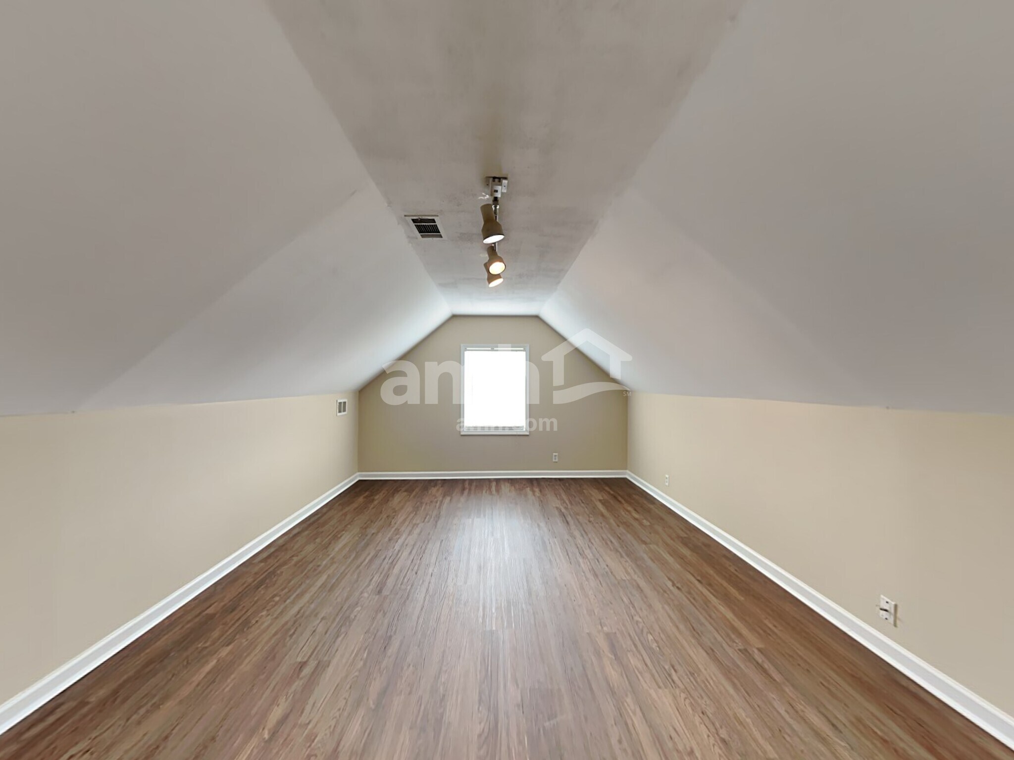 Building Photo - 5802 Eagleston Dr