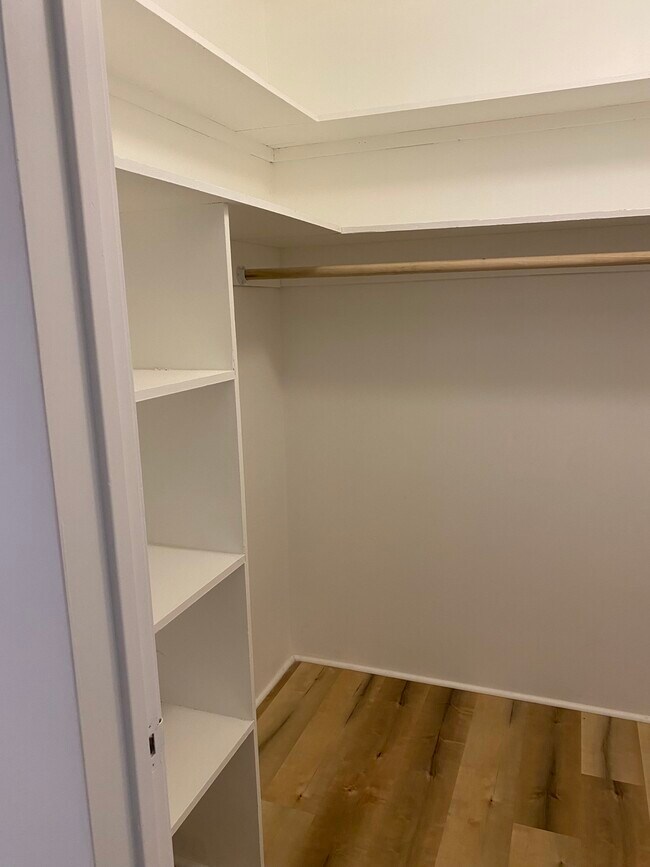 walk in closet - 120 S Maple Dr