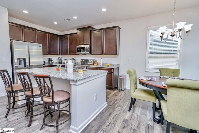 Building Photo - 431 White Peach Way