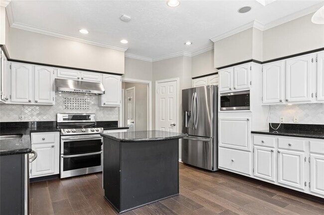 Building Photo - 3603 Rock Springs Dr
