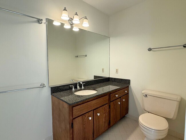 Building Photo - 71 Oak Knoll Dr