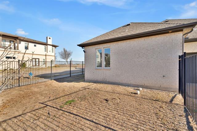 Building Photo - 7201 Avondale Dr