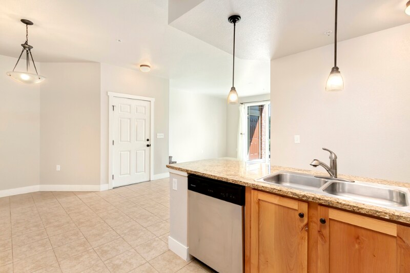 Building Photo - 2445 Windrow Dr