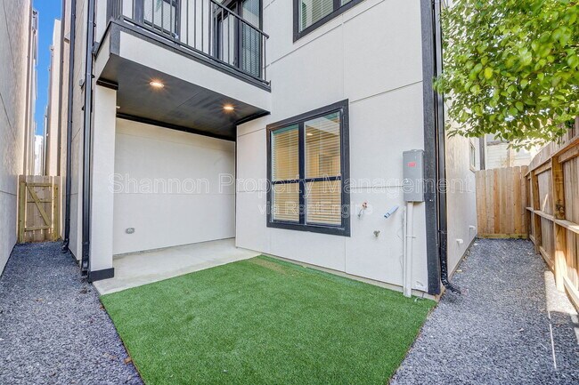 Building Photo - 1823 Prospect St