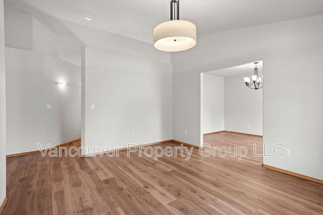 Building Photo - 3106 NE 183rd Pl