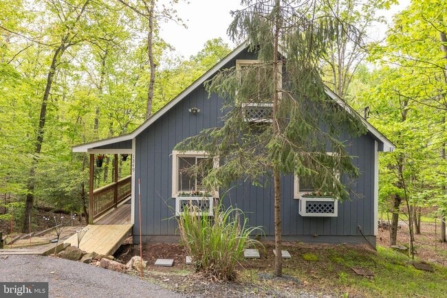 Primary Photo - 1249 Lakeview Dr