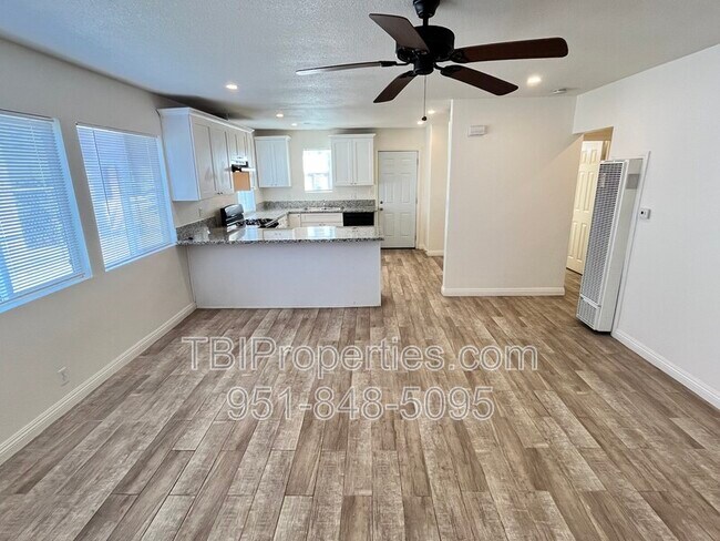 Building Photo - 7773 Philbin Ave