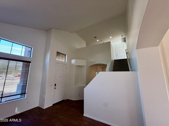 Building Photo - 2431 W Carter Rd