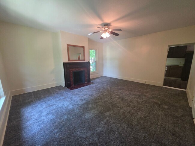 Building Photo - 242 W Highland Ave