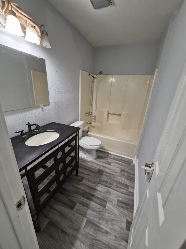 Building Photo - 12335 Roy Rd