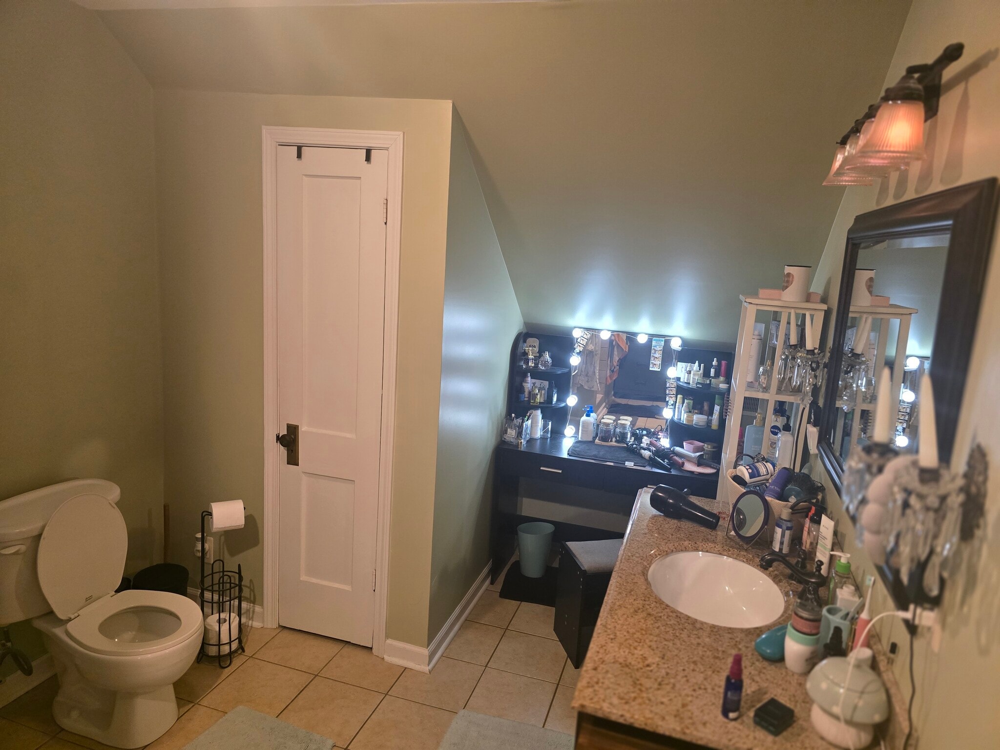 Top floor master bath - 416 Fairlawn Rd
