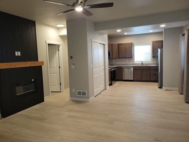 Building Photo - 5281 Palomino Ranch Point