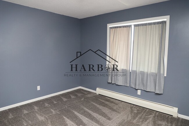Building Photo - 3 bedroom Townhome in Eyota, MN Available ...