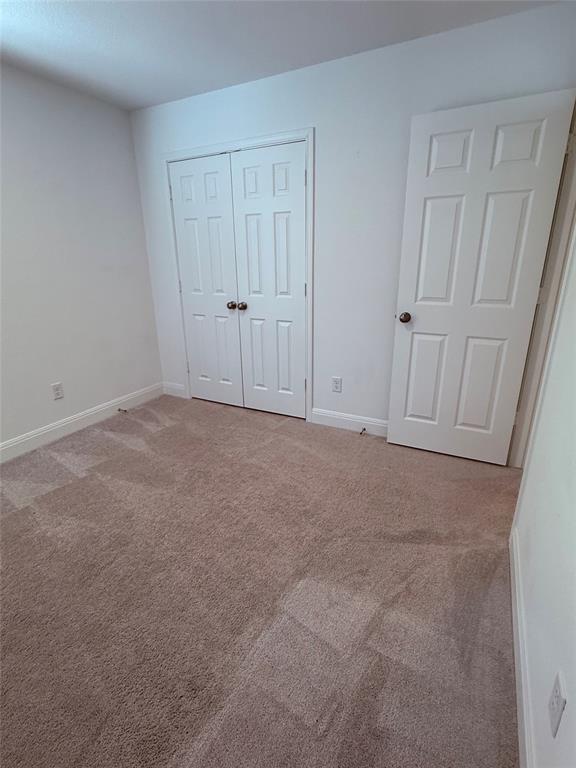 Building Photo - 513 Senca Pk