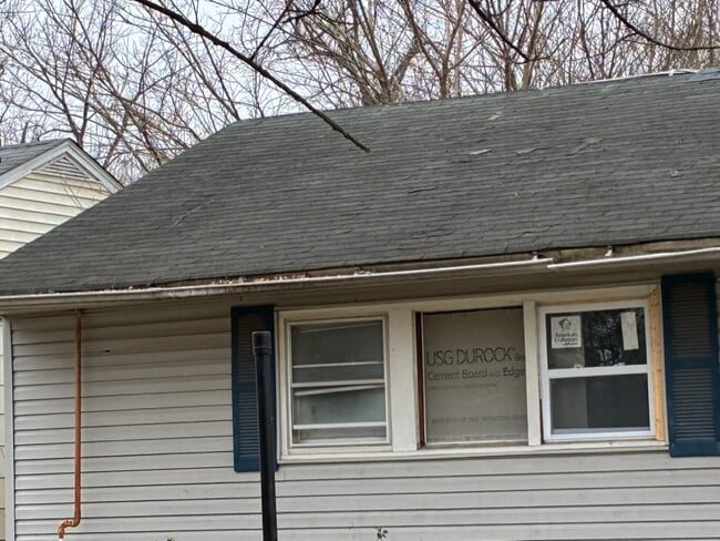 Building Photo - 30 Delores Dr