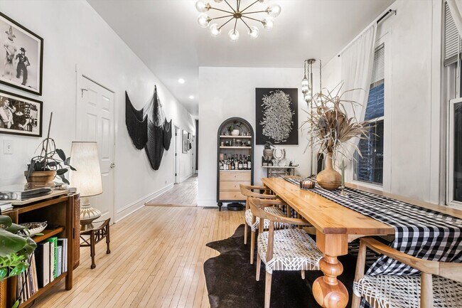 Building Photo - 1413 N Campbell Ave