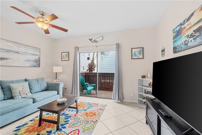 Building Photo - 15010 Leeward Dr
