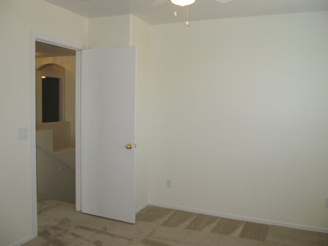 Building Photo - New Listing in Buckeye