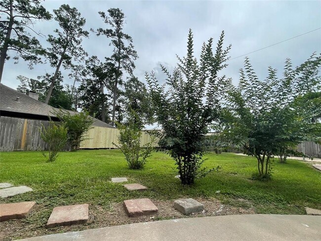 Building Photo - 12231 Beauregard Dr
