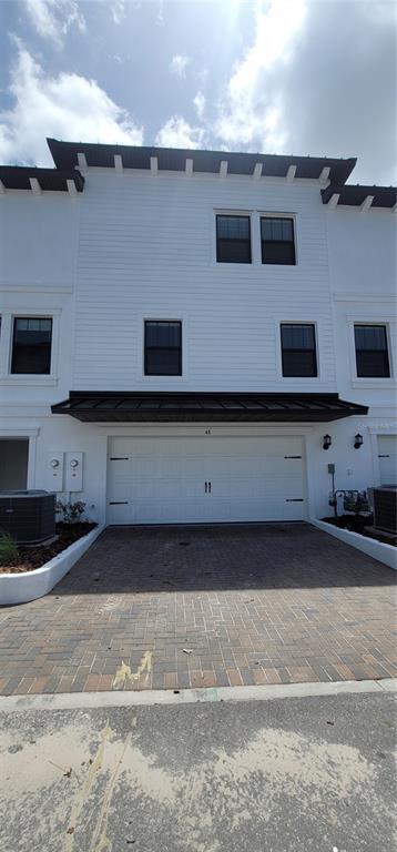 Building Photo - 5351 Bridge St