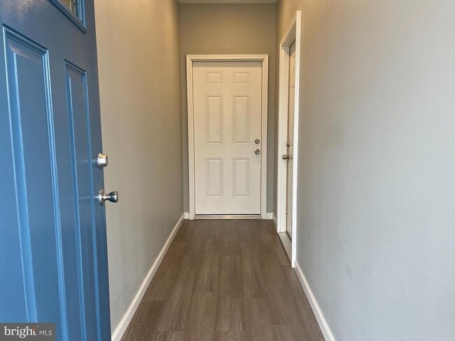 Building Photo - 250 W Bridge St