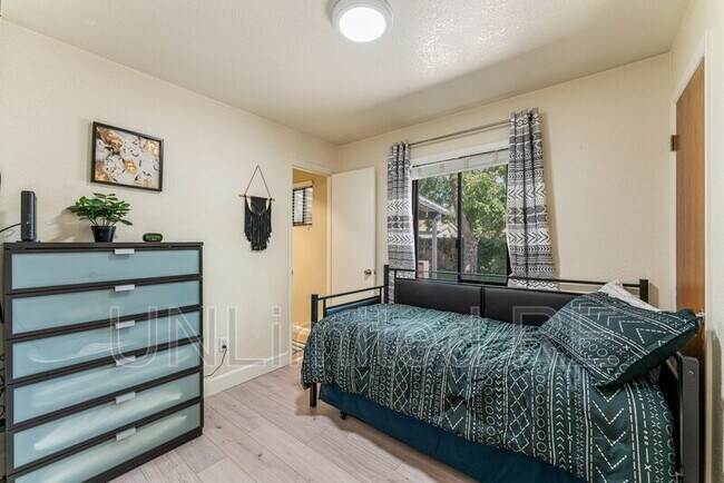 Building Photo - 2924 N Jamison Blvd