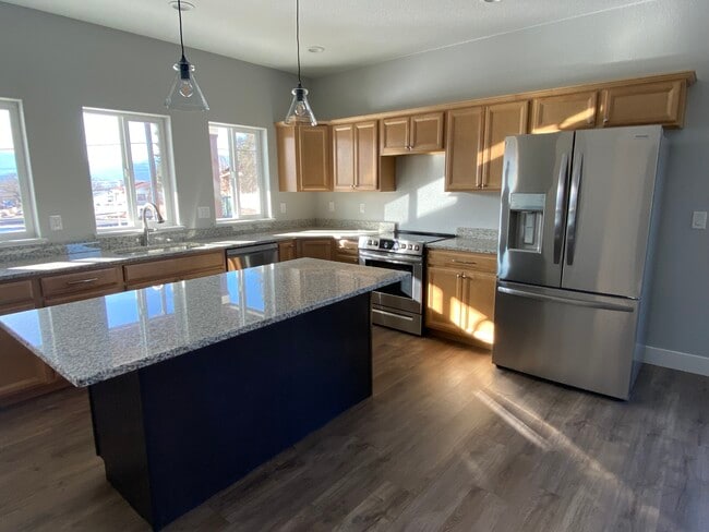 Kitchen - 1130 Swope Ave