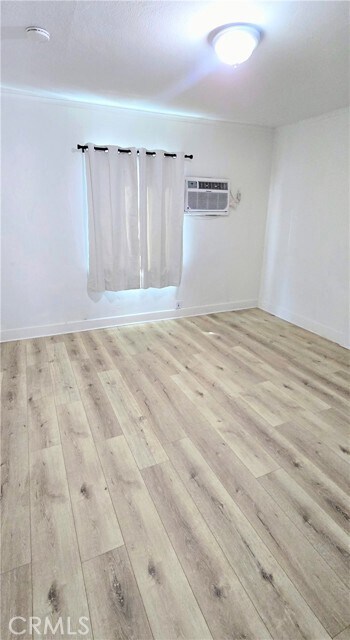 Building Photo - 5747 Jefferson Ave