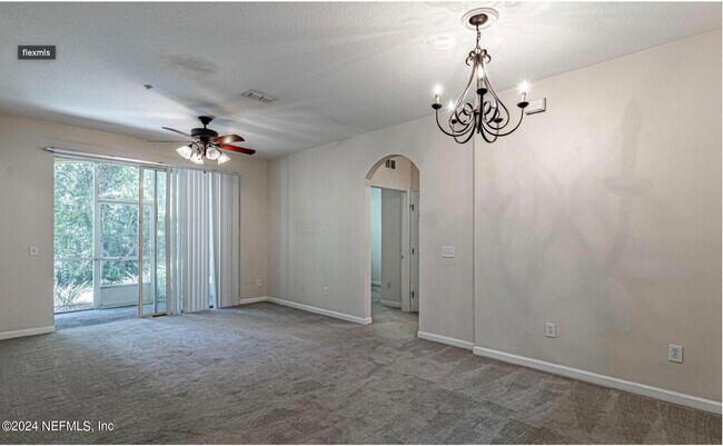 Building Photo - 7801 Point Meadows Dr