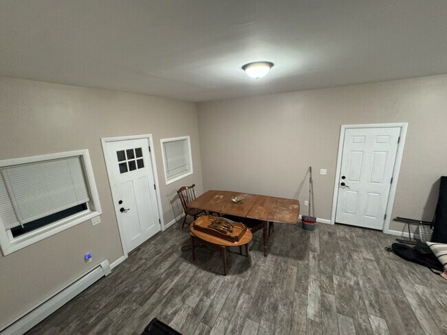 Building Photo - 6 Greenacre Rd