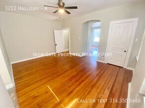 Building Photo - 3212 Halliday-A
