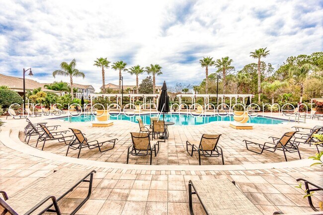 Building Photo - 2/2 Condo in Millenia Available Now