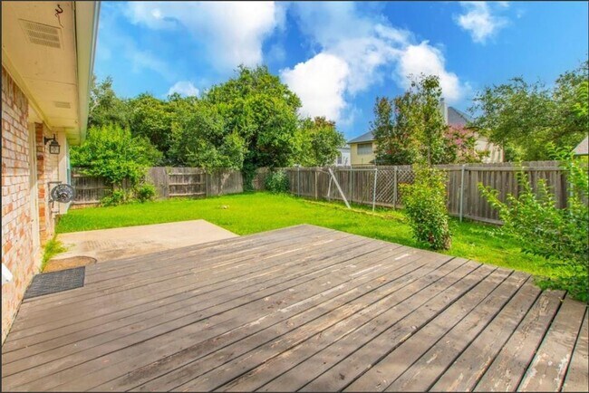 Building Photo - 8108 Miller Falls Dr