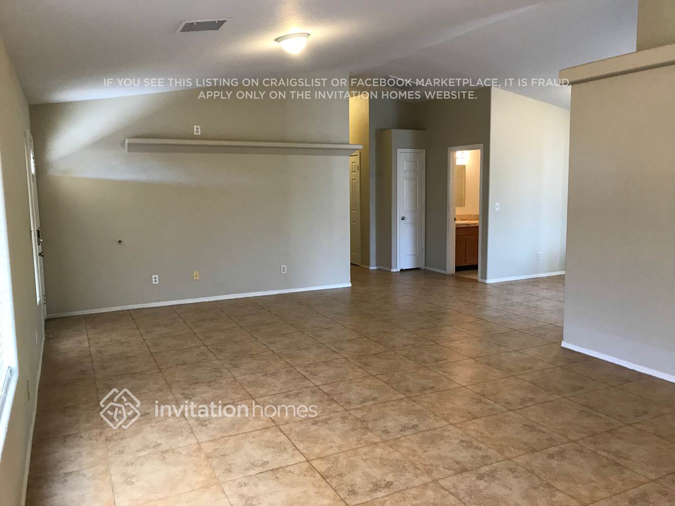 Building Photo - 2110 W Roundup St