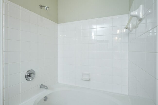 Building Photo - Brookhaven Condo