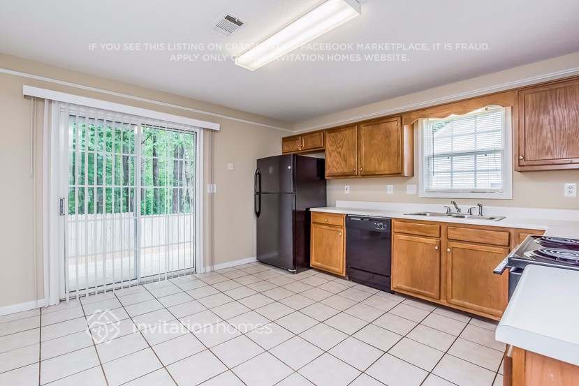 Building Photo - 5996 Zane Ct