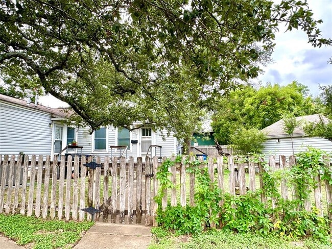 Building Photo - 4812 Ramsey Ave