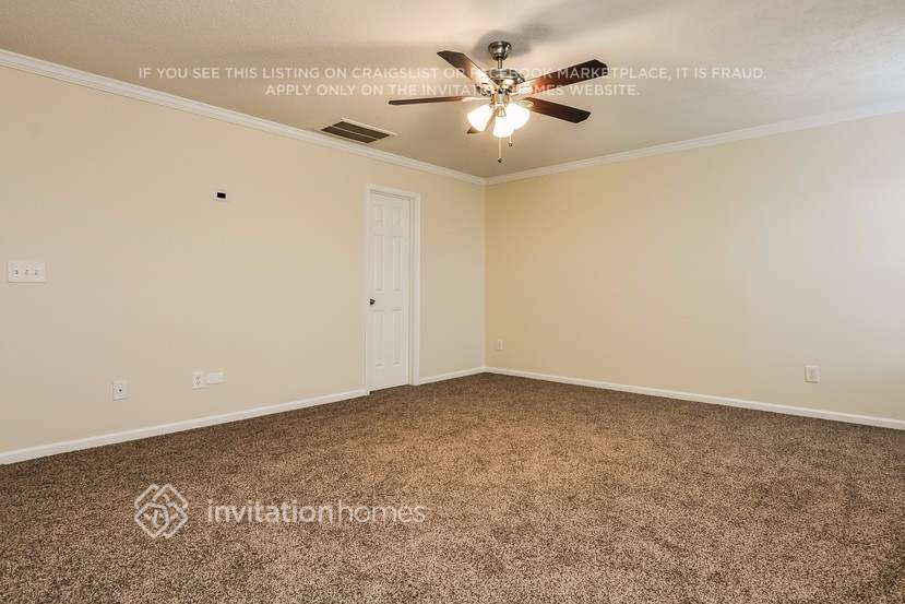 Building Photo - 12 Woodcreek Ln