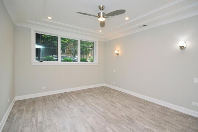 Building Photo - 4 bedroom in Chicago IL 60640